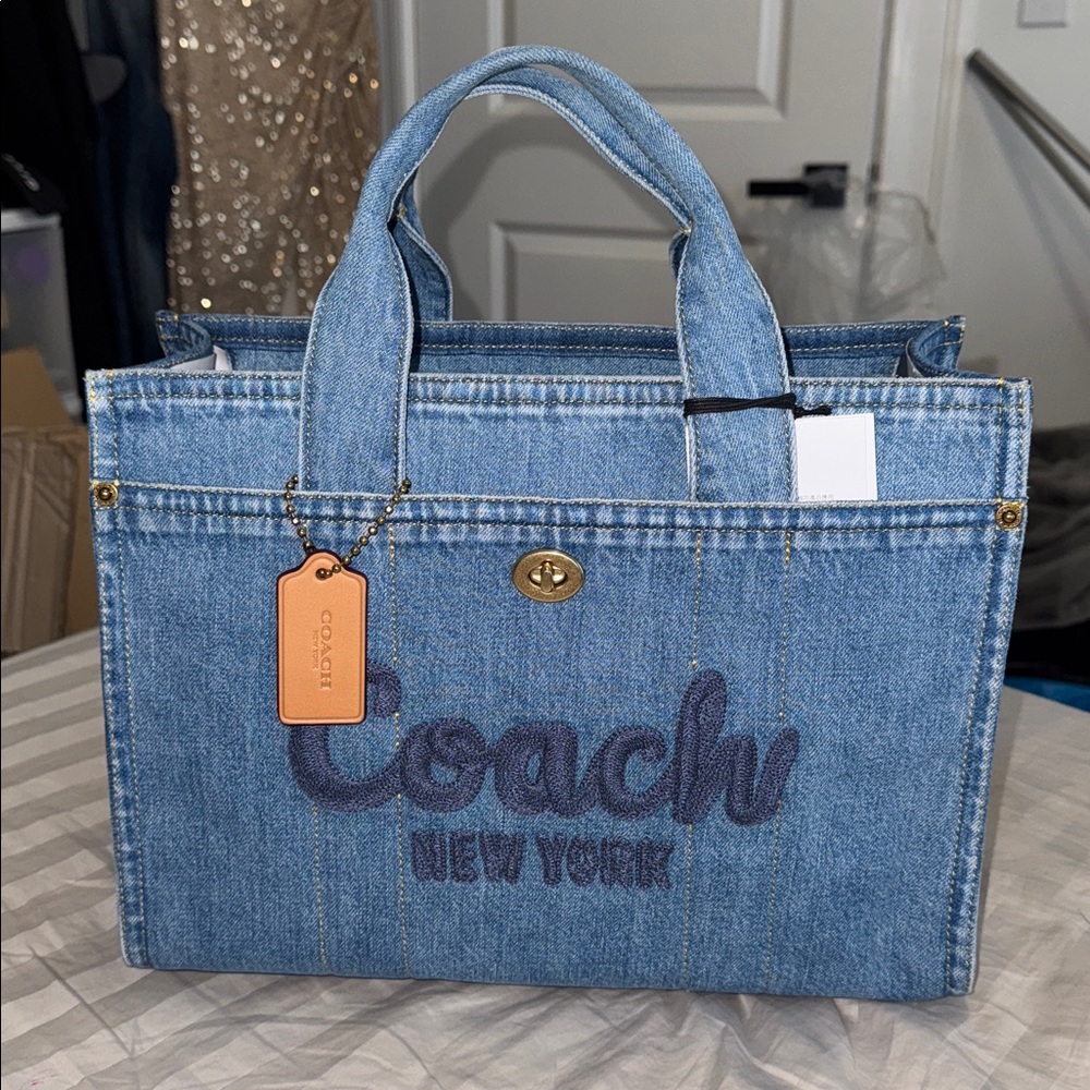 Coach Denim Cargo Medium Tote Sold Out - Picture 7 of 14